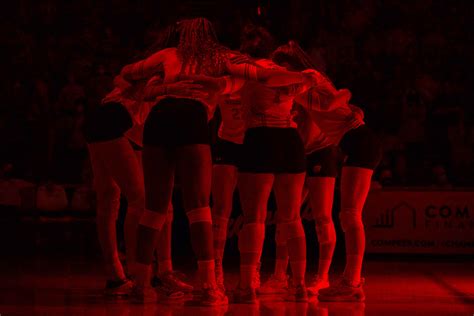Uw volleyball leaked pictures - 20 Eki 2022 ... Private photos and video of University of Wisconsin volleyball players were shared online. Now, police are looking into the leak.